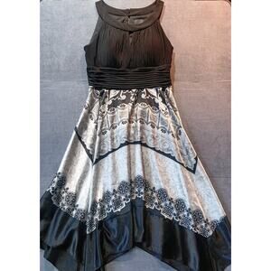 Melrose Social Formal Black and‎ Silver Patterned Dress. Size 14